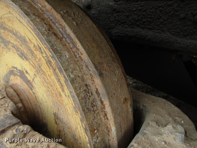 image for item DF8027 1964 Caterpillar D6B dozer