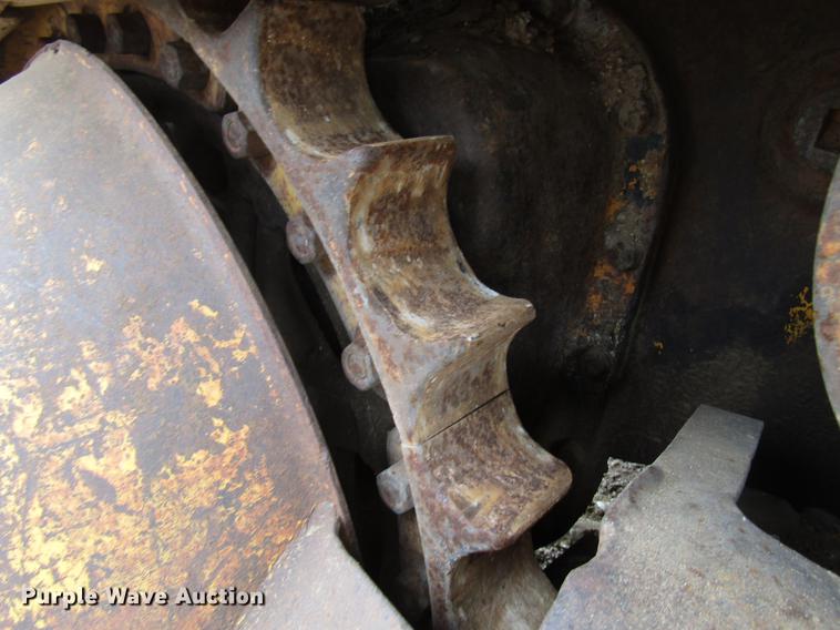 image for item DF8027 1964 Caterpillar D6B dozer