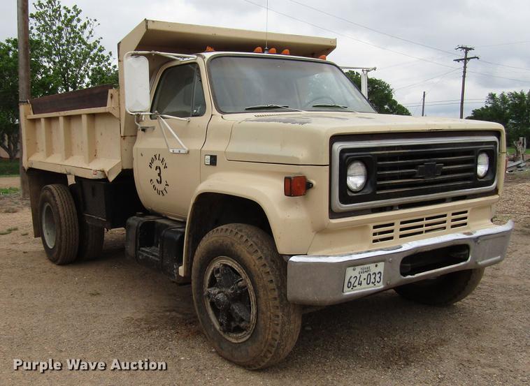 image for item DF8038 1985 Chevrolet C70 dump truck