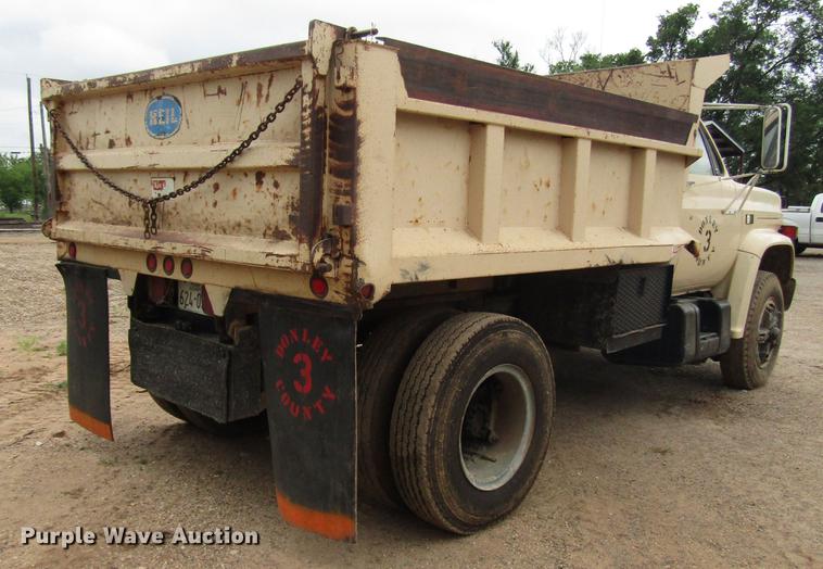 image for item DF8038 1985 Chevrolet C70 dump truck
