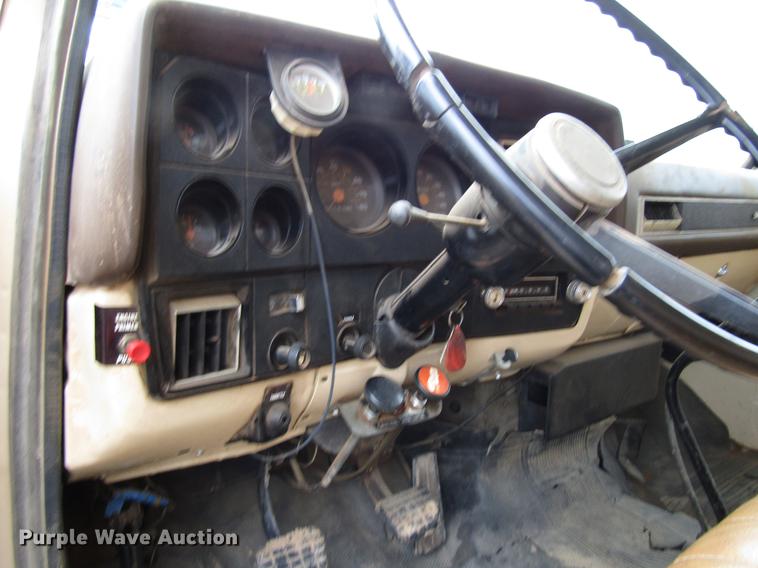 image for item DF8038 1985 Chevrolet C70 dump truck