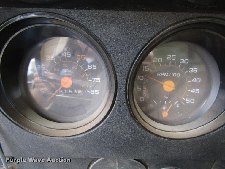 image for item DF8038 1985 Chevrolet C70 dump truck