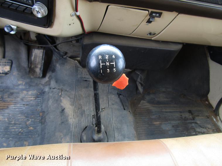 image for item DF8038 1985 Chevrolet C70 dump truck