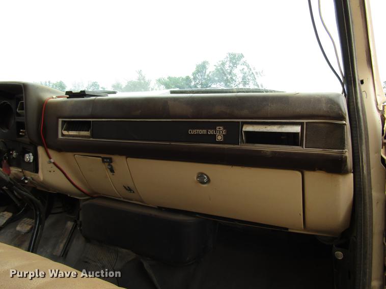 image for item DF8038 1985 Chevrolet C70 dump truck