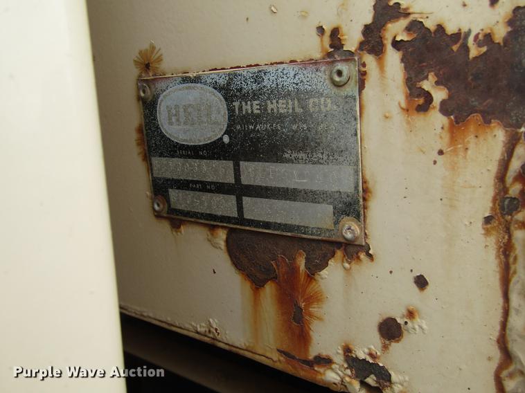 image for item DF8038 1985 Chevrolet C70 dump truck