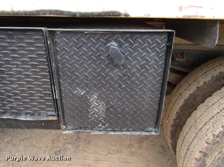 image for item DF8038 1985 Chevrolet C70 dump truck
