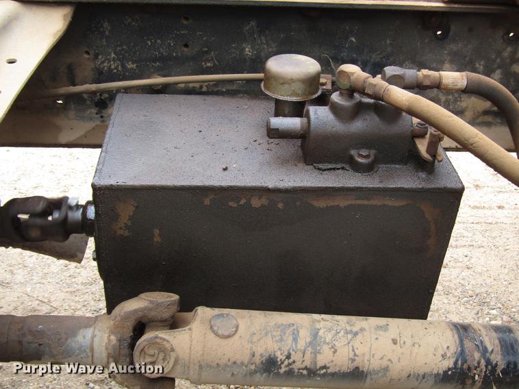 image for item DF8038 1985 Chevrolet C70 dump truck