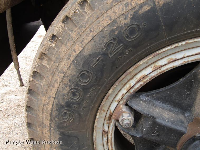 image for item DF8038 1985 Chevrolet C70 dump truck