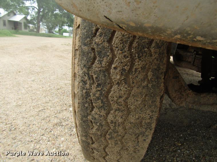 image for item DF8038 1985 Chevrolet C70 dump truck