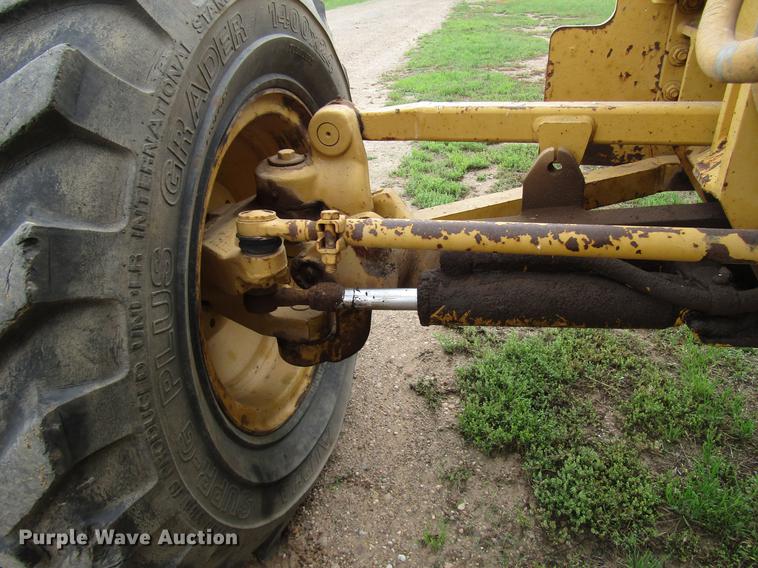 image for item DF8039 1991 Caterpillar 140G VHP motor grader