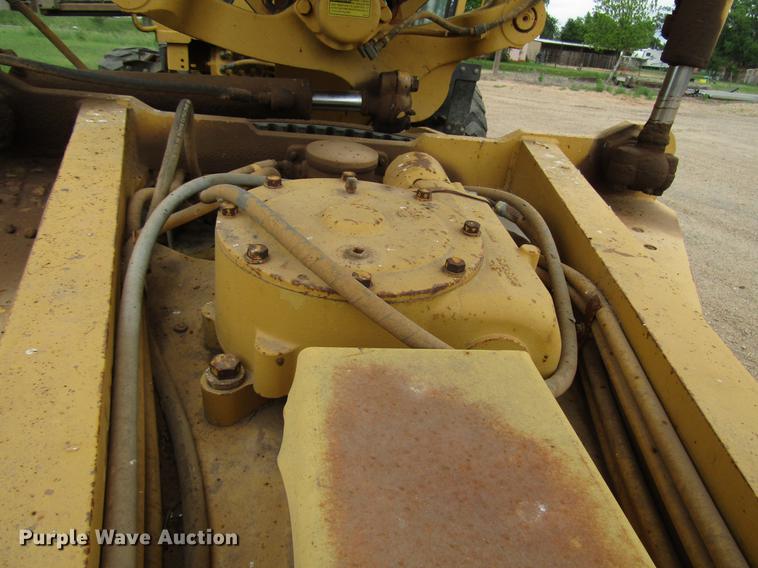 image for item DF8039 1991 Caterpillar 140G VHP motor grader