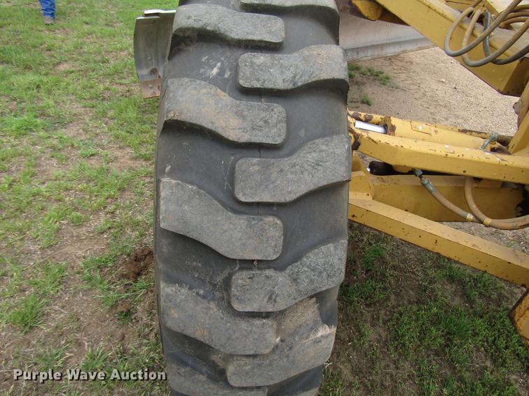 image for item DF8039 1991 Caterpillar 140G VHP motor grader