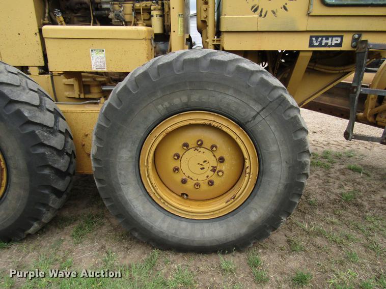 image for item DF8039 1991 Caterpillar 140G VHP motor grader