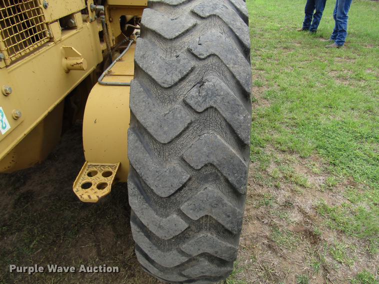 image for item DF8039 1991 Caterpillar 140G VHP motor grader