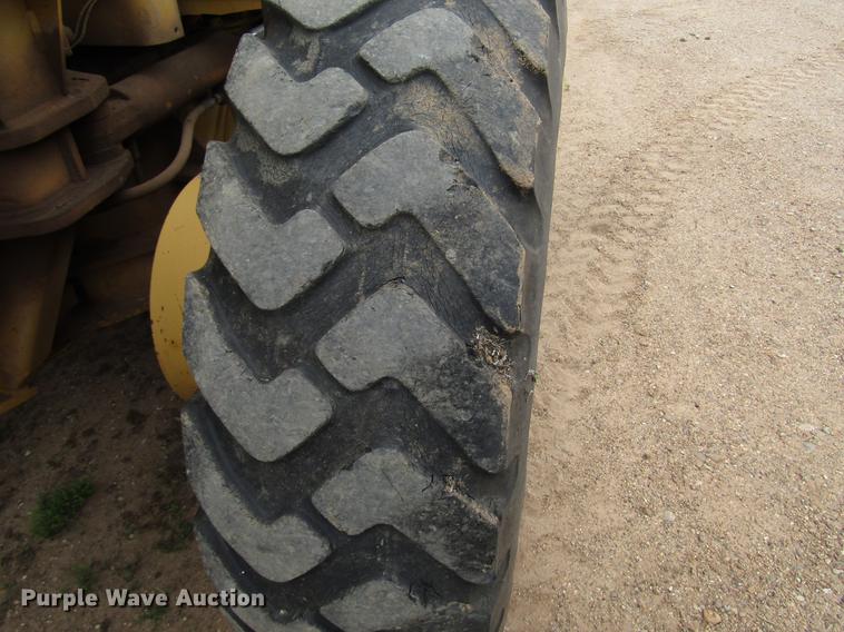 image for item DF8039 1991 Caterpillar 140G VHP motor grader