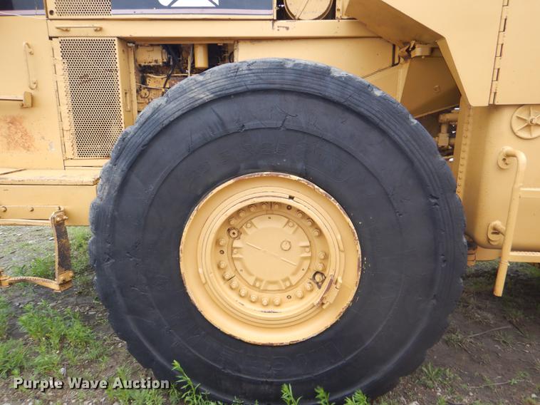 image for item DG1083 1986 Caterpillar 980C wheel loader