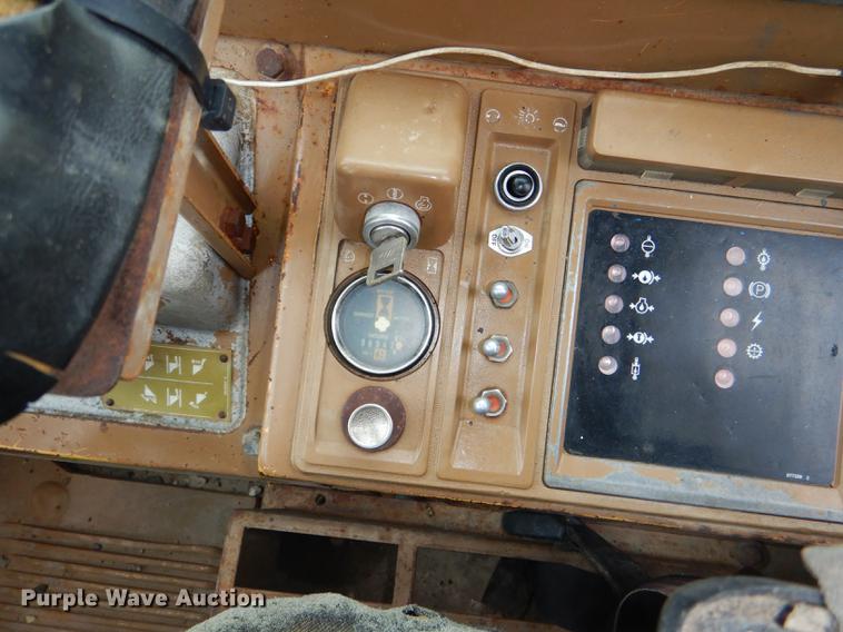 image for item DG1083 1986 Caterpillar 980C wheel loader