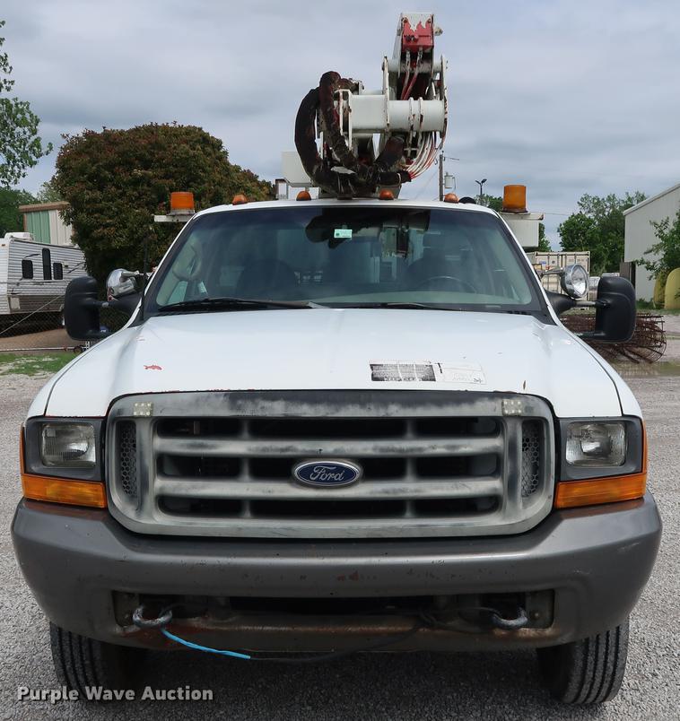 image for item DG3446 2000 Ford F550 Super Duty XL bucket truck
