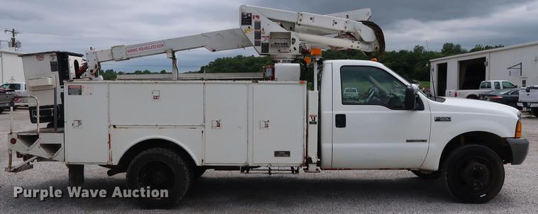 image for item DG3446 2000 Ford F550 Super Duty XL bucket truck