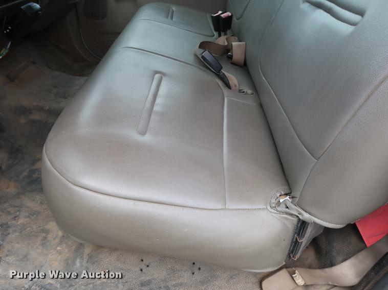 image for item DG3446 2000 Ford F550 Super Duty XL bucket truck