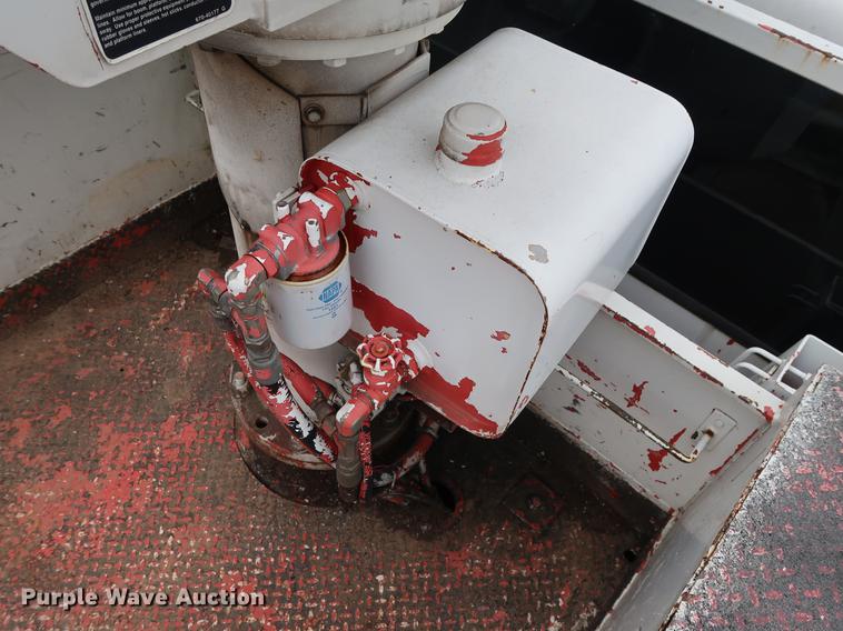 image for item DG3446 2000 Ford F550 Super Duty XL bucket truck