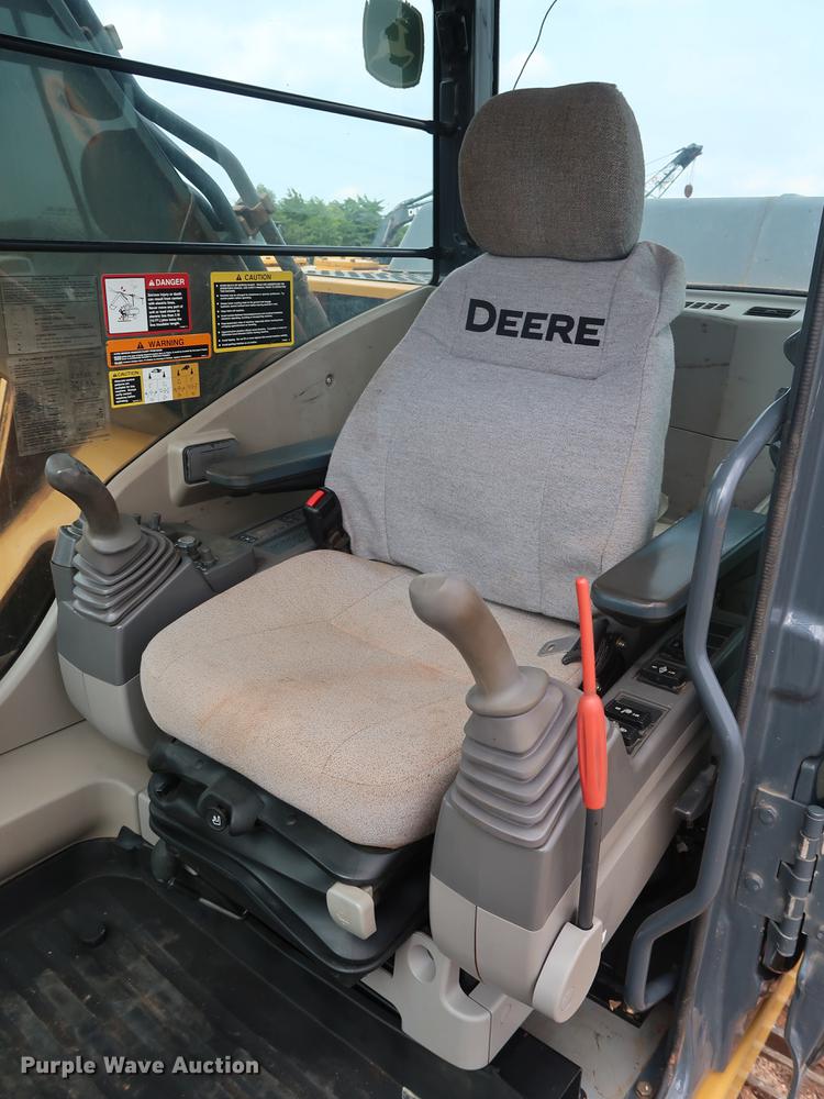 image for item DG4008 2010 John Deere 350D LC excavator