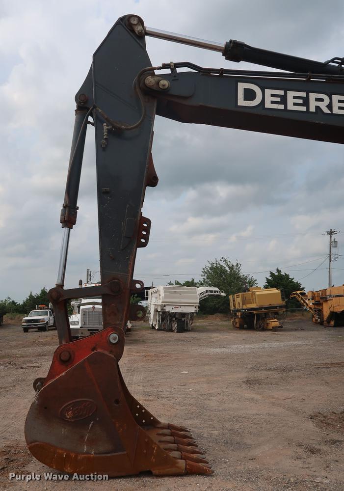 image for item DG4008 2010 John Deere 350D LC excavator