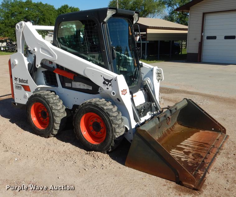 image for item DG5798 2014 Bobcat S530 skid steer