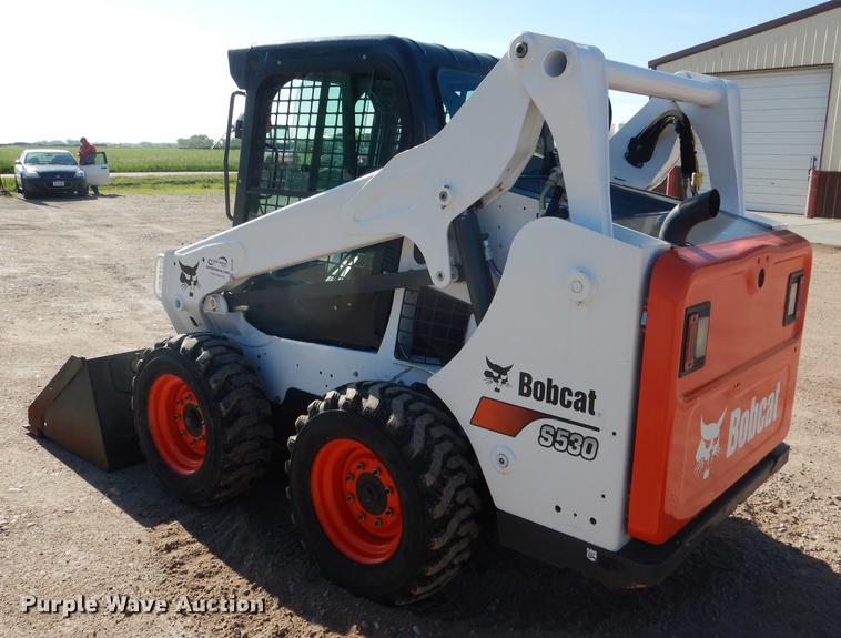 image for item DG5798 2014 Bobcat S530 skid steer
