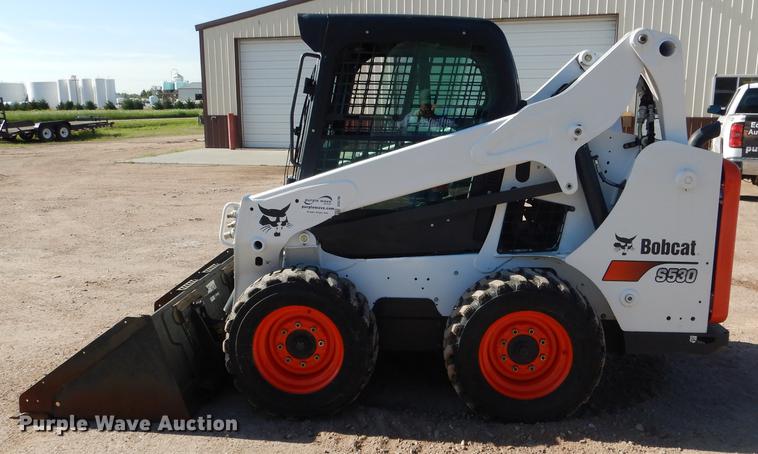 image for item DG5798 2014 Bobcat S530 skid steer