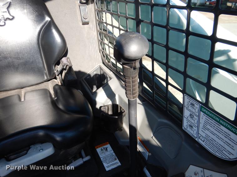 image for item DG5798 2014 Bobcat S530 skid steer