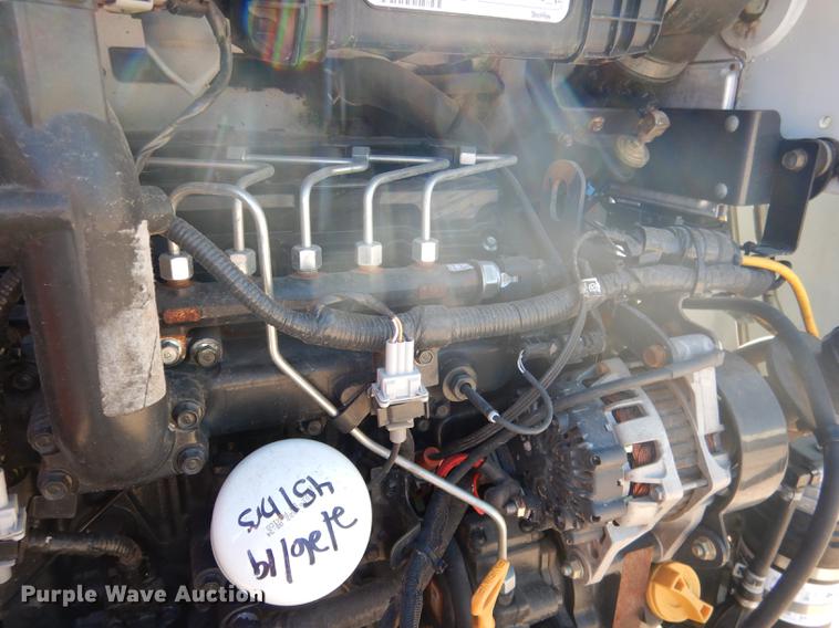 image for item DG5798 2014 Bobcat S530 skid steer