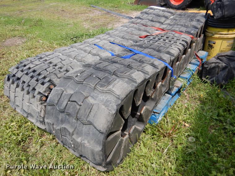 image for item DG5801 Midwest Equipment Sales over tire skid steer tracks