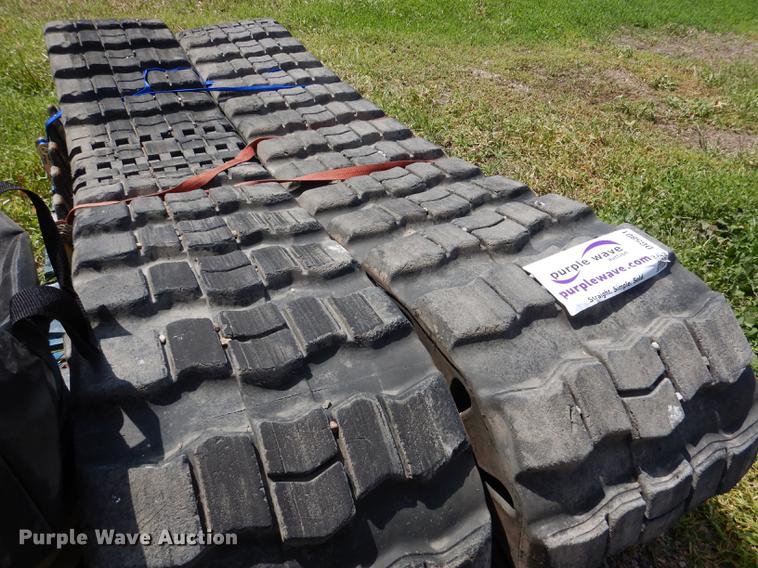 image for item DG5801 Midwest Equipment Sales over tire skid steer tracks