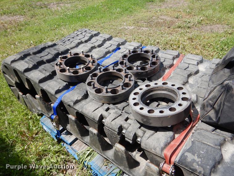 image for item DG5801 Midwest Equipment Sales over tire skid steer tracks