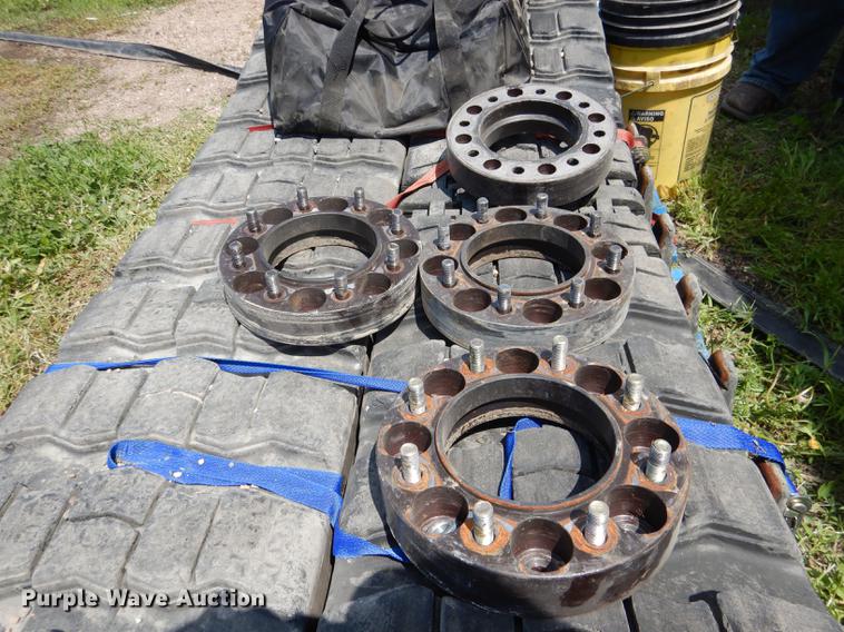 image for item DG5801 Midwest Equipment Sales over tire skid steer tracks