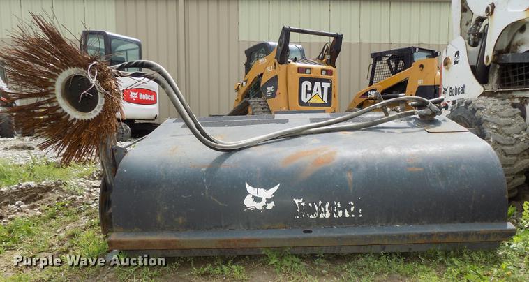image for item DO9496 Bobcat Sweeper72 skid steer sweeper