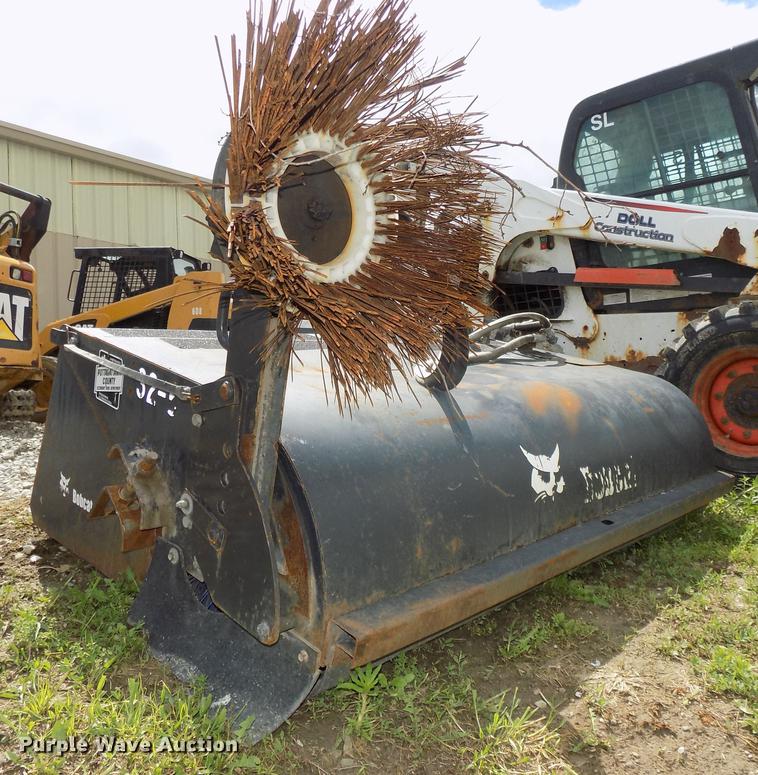 image for item DO9496 Bobcat Sweeper72 skid steer sweeper