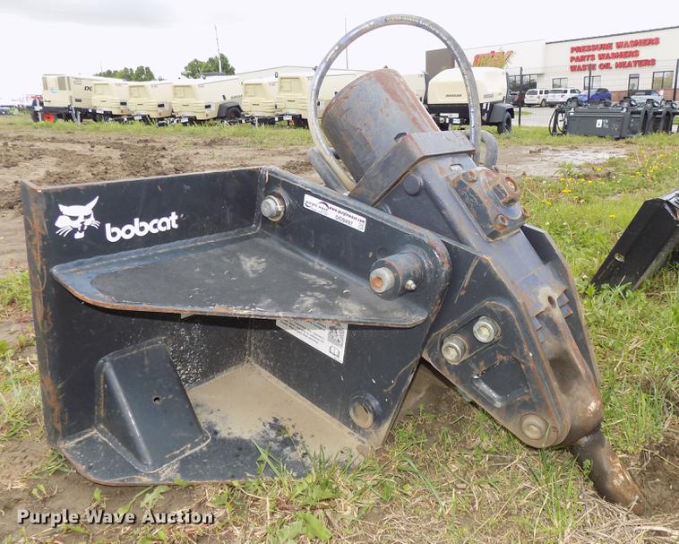image for item DO9497 Bobcat 2500 breaker