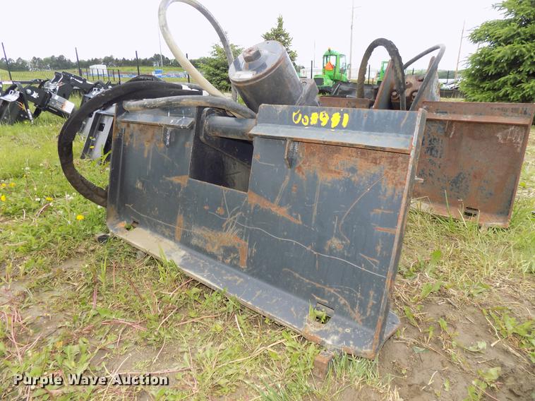 image for item DO9497 Bobcat 2500 breaker