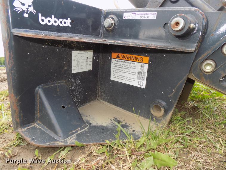 image for item DO9497 Bobcat 2500 breaker