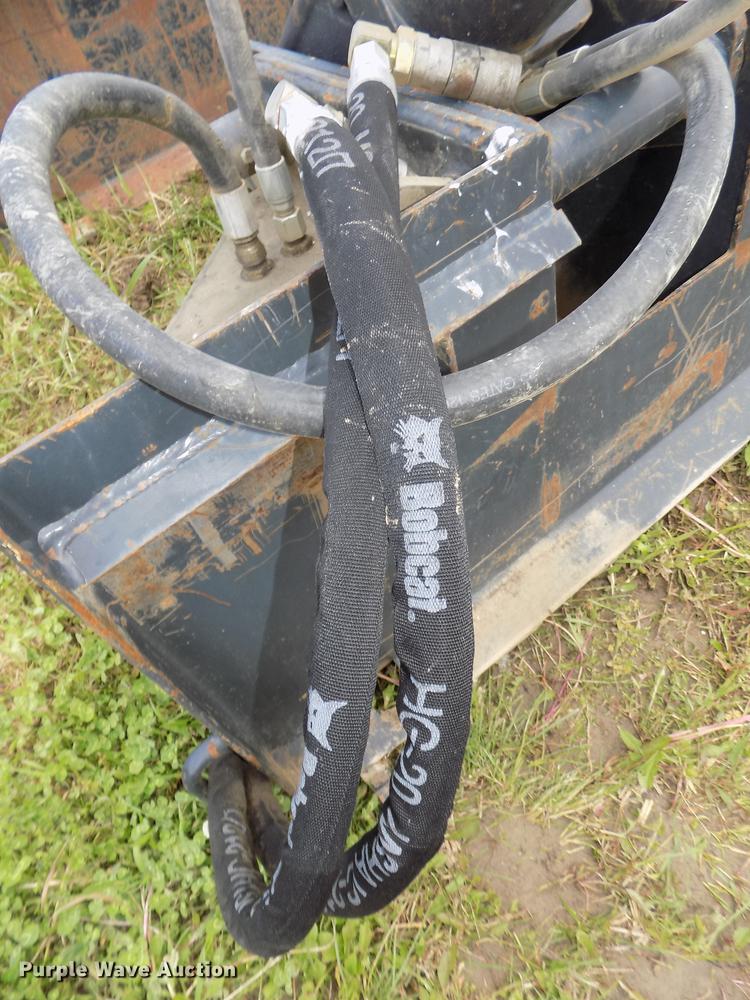 image for item DO9497 Bobcat 2500 breaker