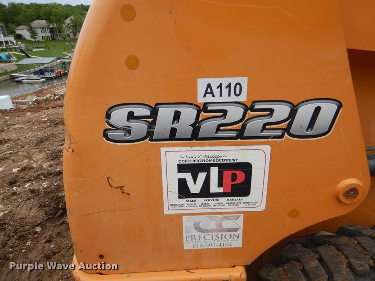 image for item DY9824 2012 Case SR220 skid steer