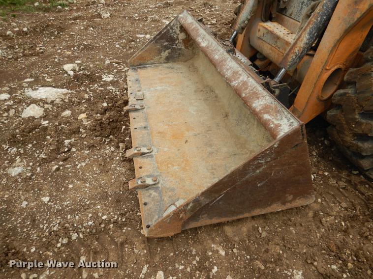 image for item DY9824 2012 Case SR220 skid steer