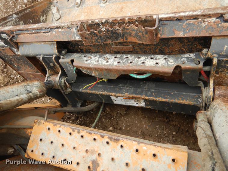 image for item DY9824 2012 Case SR220 skid steer