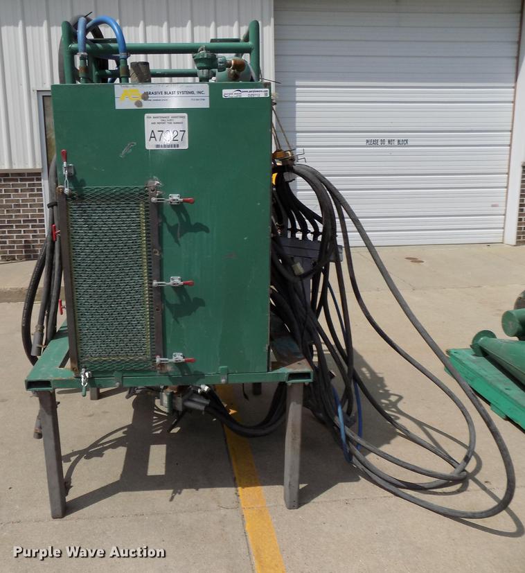 image for item DZ9712 2007 Abrasive Blast sandblaster