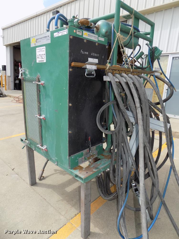 image for item DZ9712 2007 Abrasive Blast sandblaster