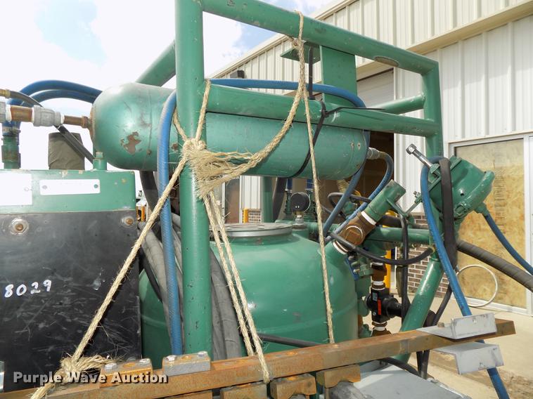 image for item DZ9712 2007 Abrasive Blast sandblaster