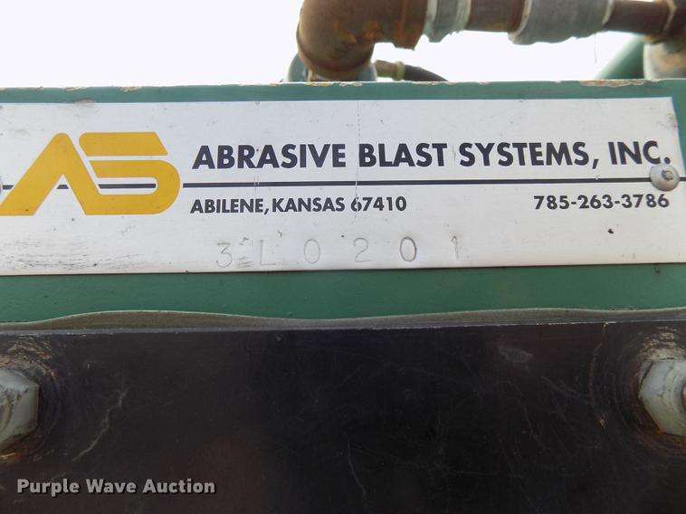 image for item DZ9712 2007 Abrasive Blast sandblaster