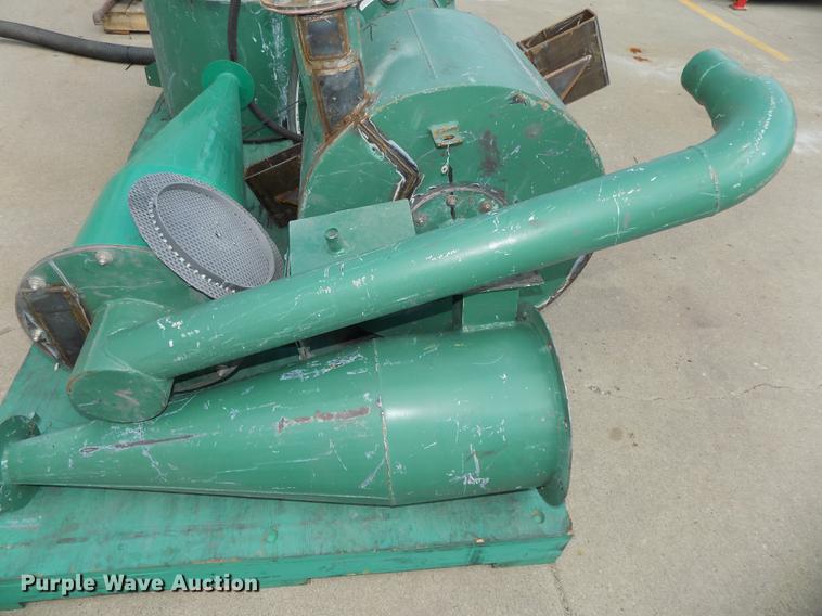 image for item DZ9712 2007 Abrasive Blast sandblaster